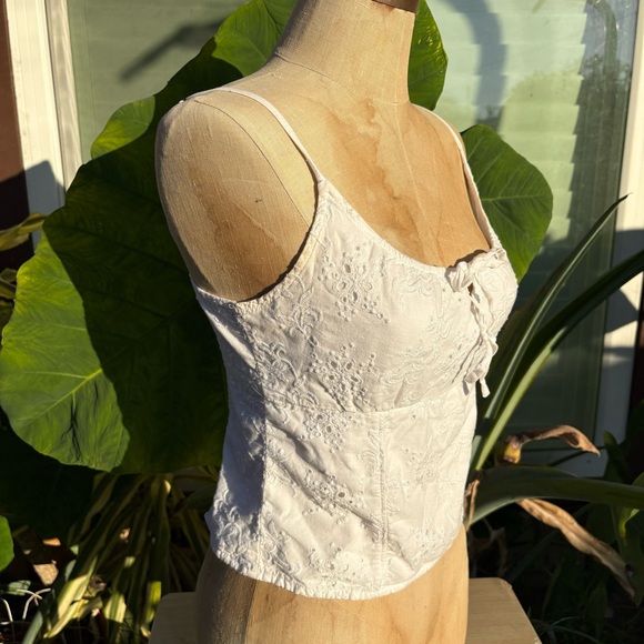 Eyelet tank 🌿 - Picture 3 of 8